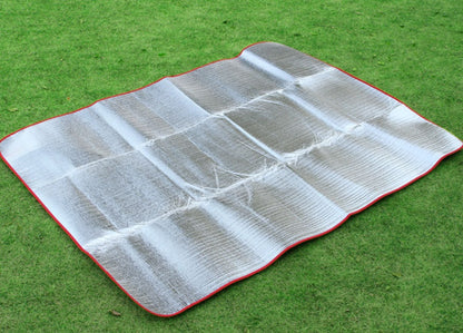 Outdoor Moisture-Proof Mat – Single-Sided Aluminium Foil Camping & Picnic Blanket (1.5 × 2m)