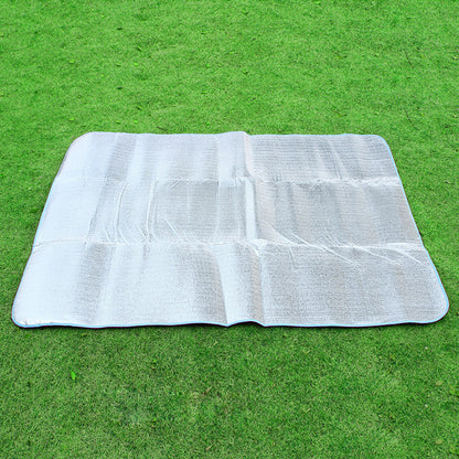 Outdoor Moisture-Proof Mat – Single-Sided Aluminium Foil Camping & Picnic Blanket (1.5 × 2m)