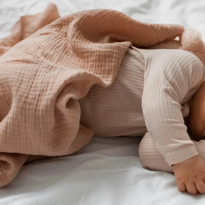 Baby cotton yarn quilt three-piece wrapping towel newborn six-layer wrapping blanket