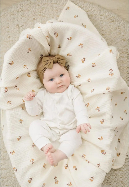 Baby cotton yarn quilt three-piece wrapping towel newborn six-layer wrapping blanket